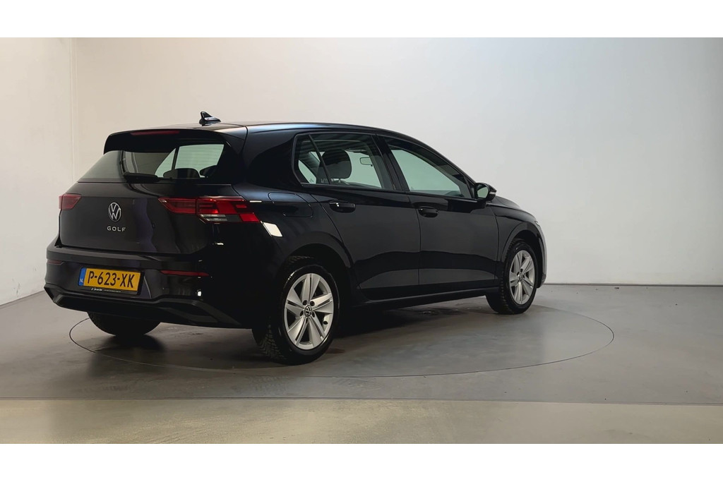 55026886-2.jpg
