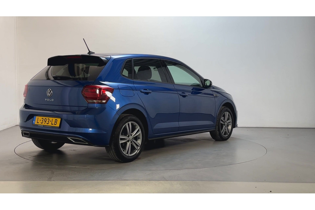 55107452-2.jpg