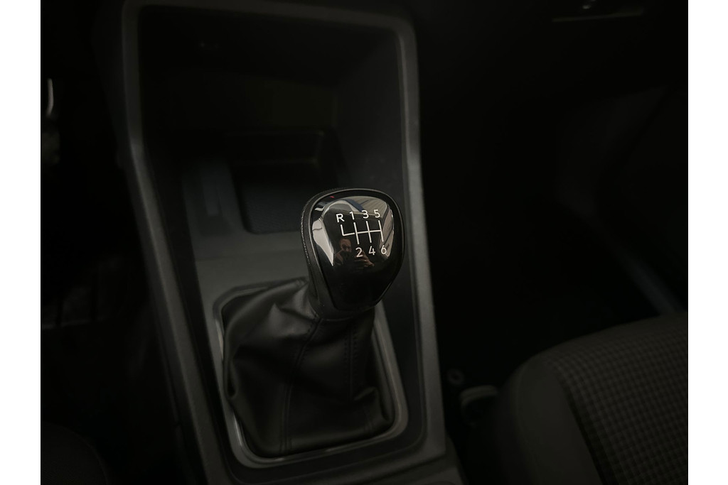 55107761-18.jpg