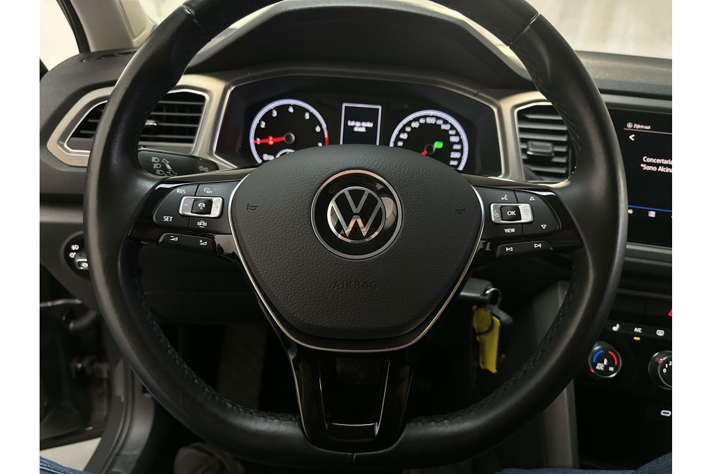 55125649-6.jpg