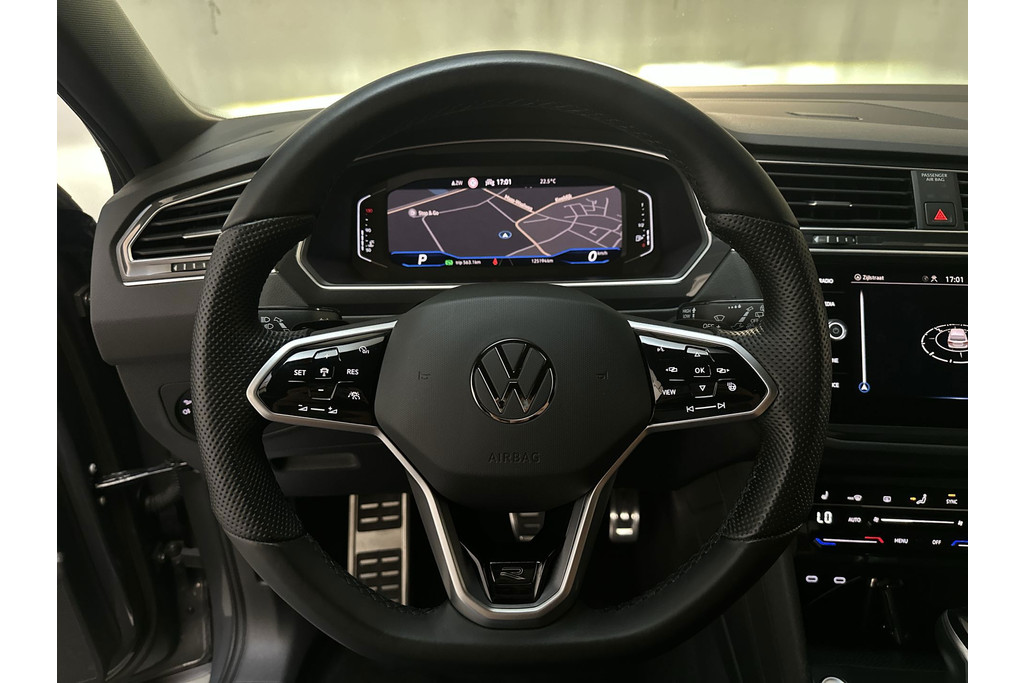 55341549-4.jpg