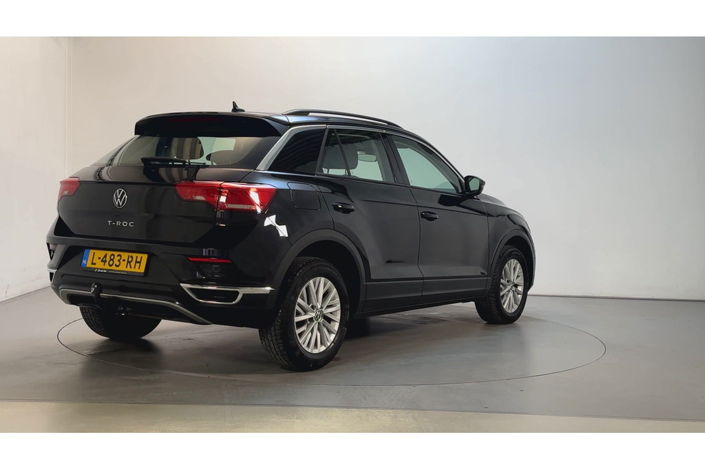 55360846-2.jpg
