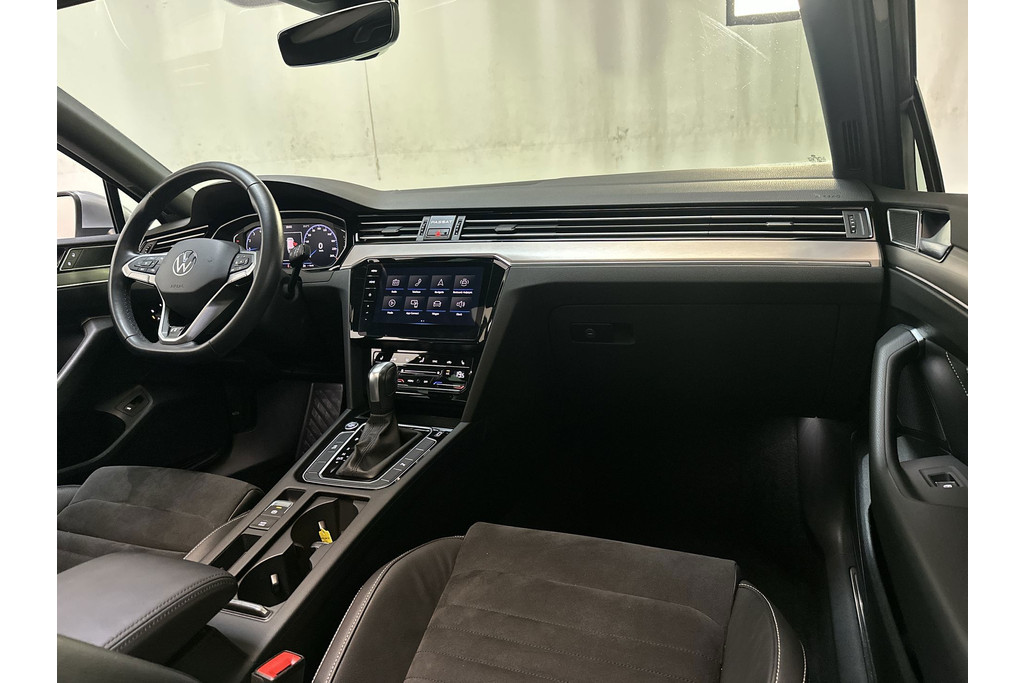 55398329-1.jpg