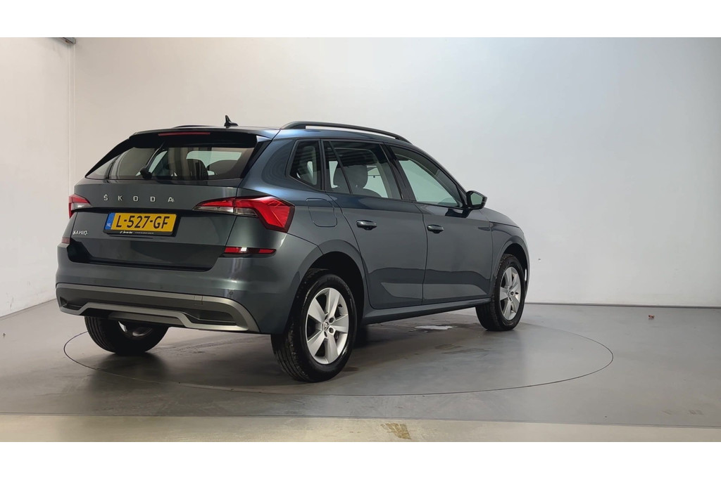 55415143-2.jpg