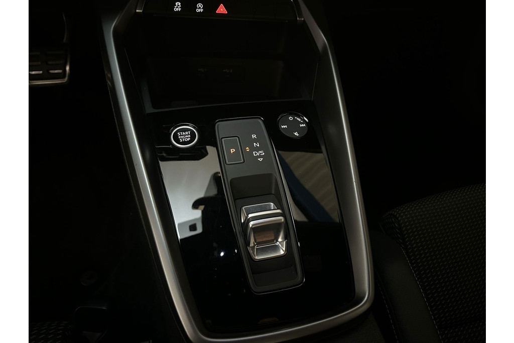 55491081-21.jpg