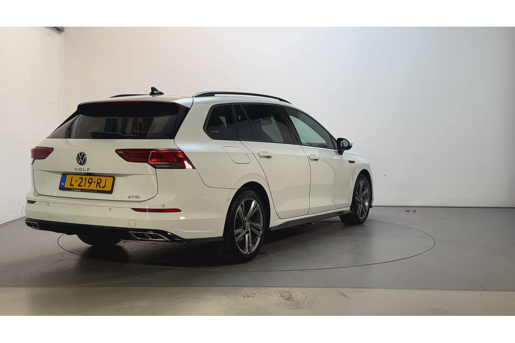 55509495-2.jpg