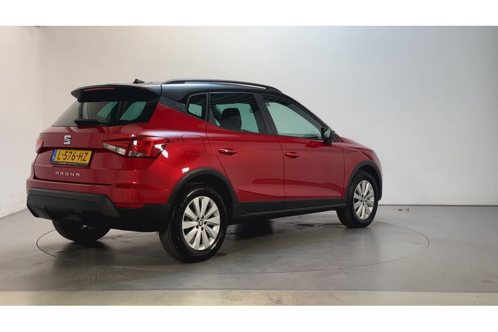 55513937-2.jpg