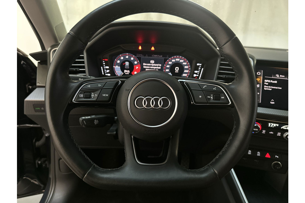 55514003-6.jpg