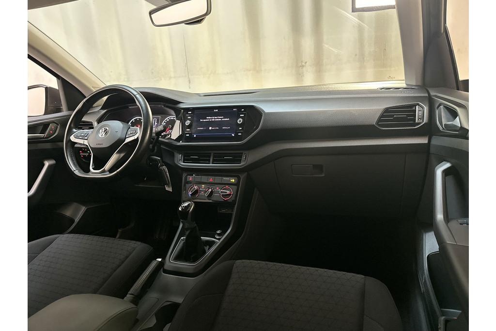 55527282-1.jpg
