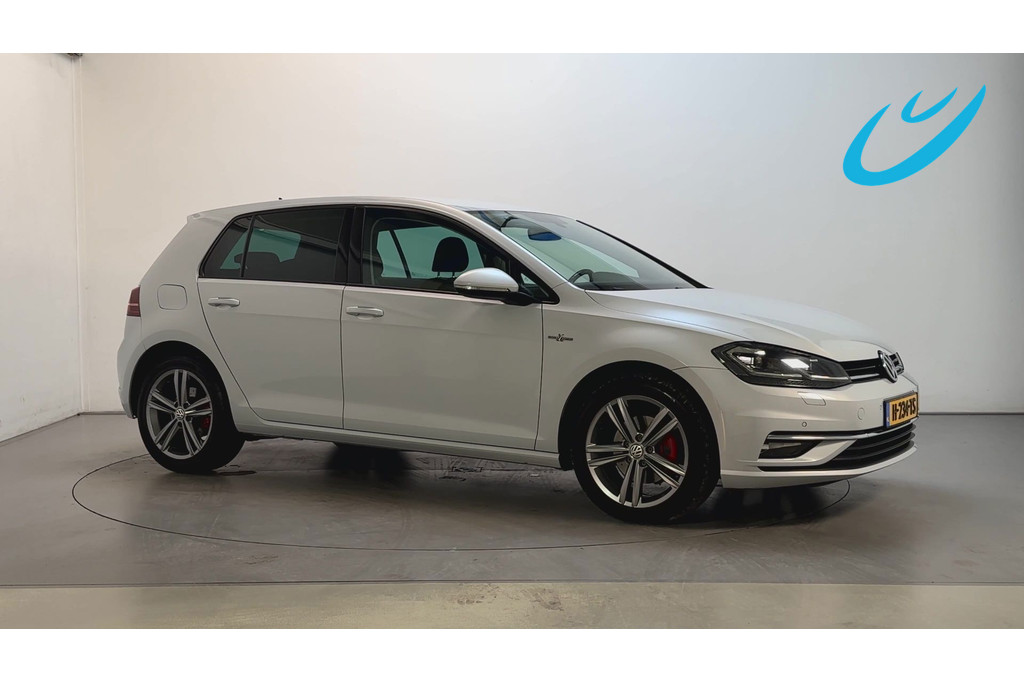 55541898