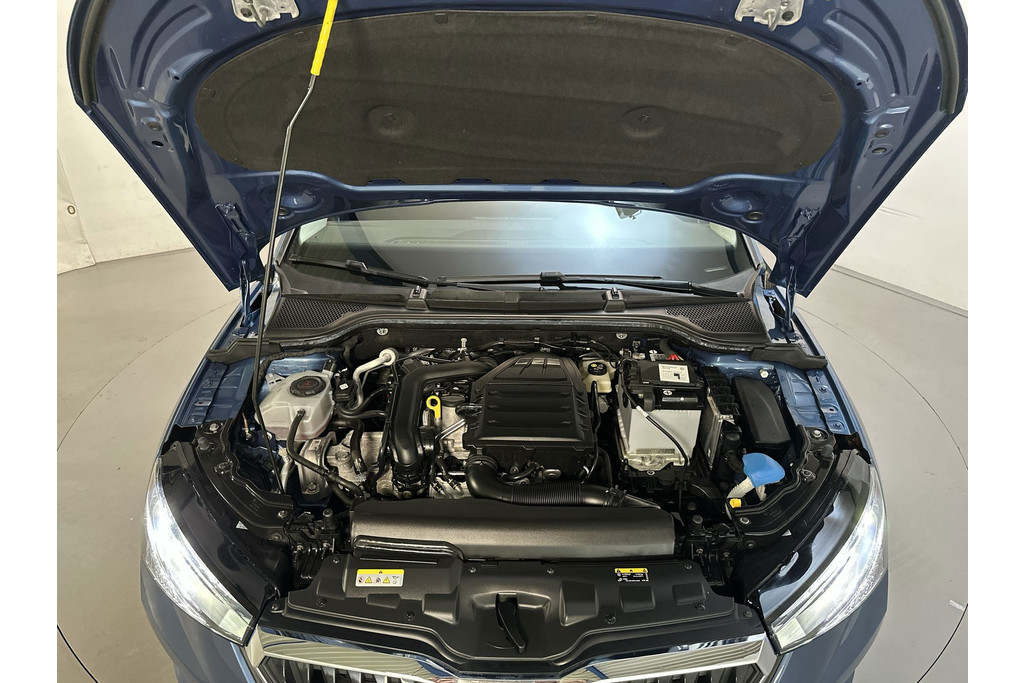55609658-16.jpg