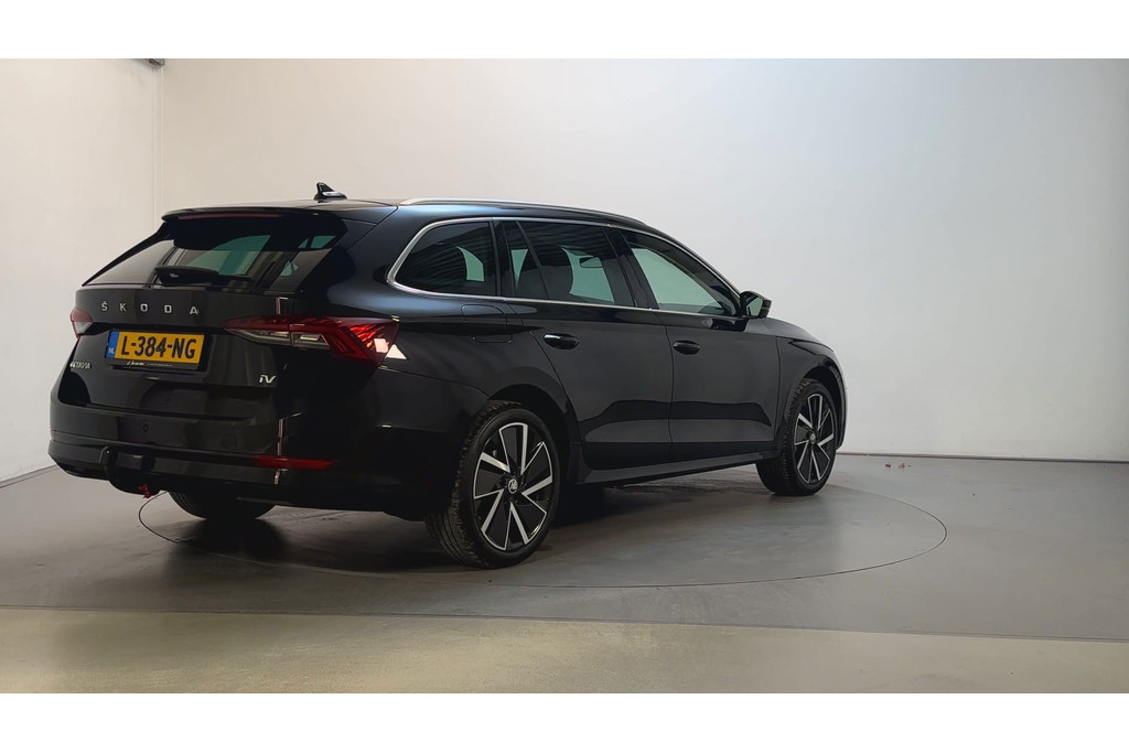 55624755-2.jpg