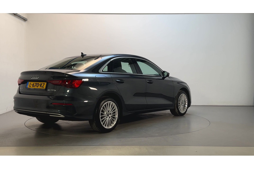 55741757-2.jpg