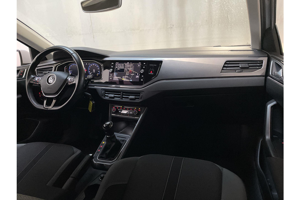 55850972-1.jpg