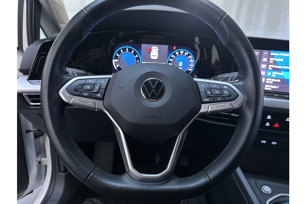 55895927-4.jpg