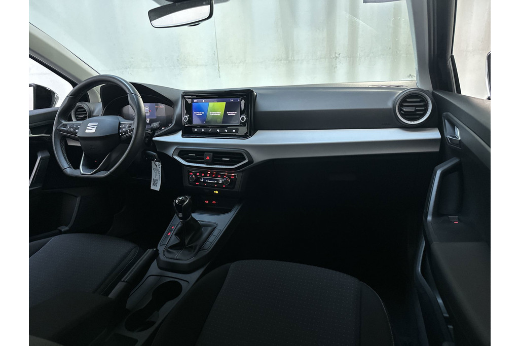 55917121-1.jpg