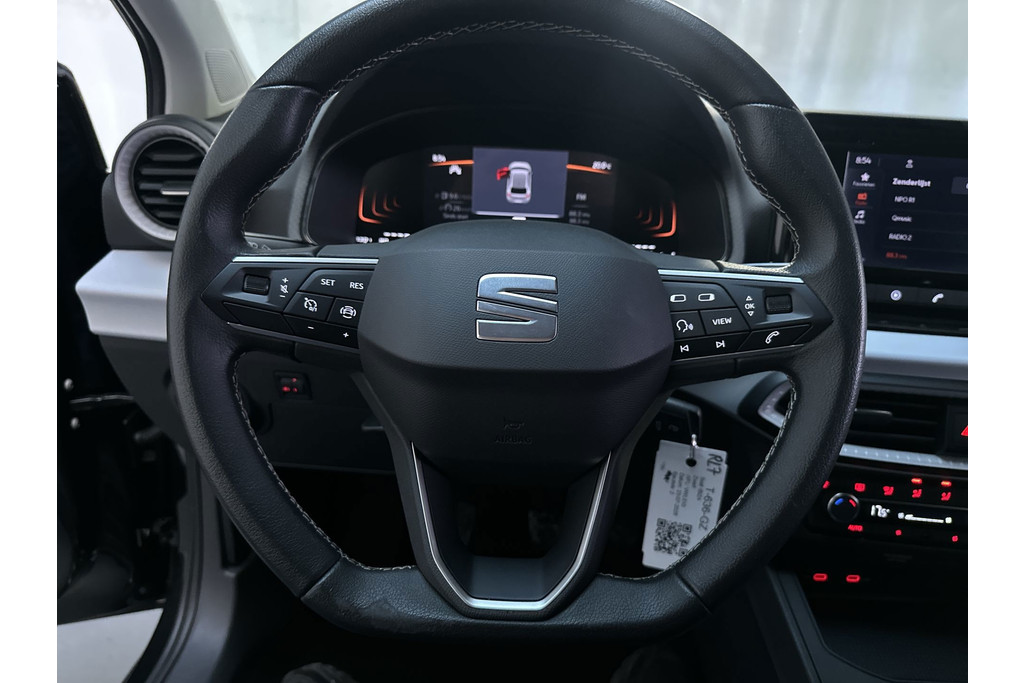 55917121-4.jpg