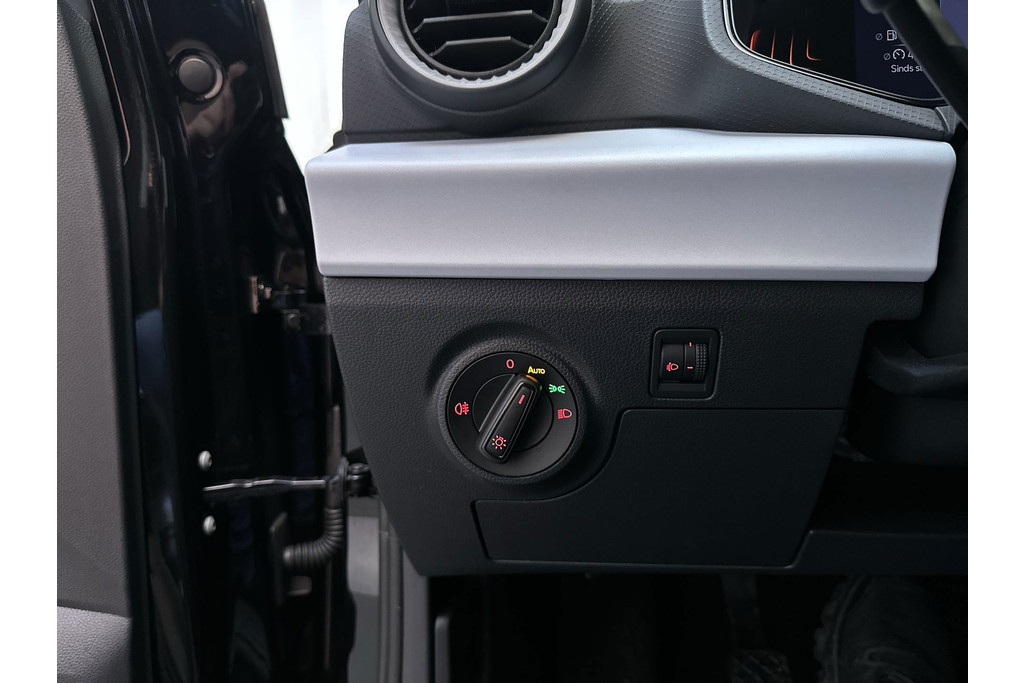 56000673-22.jpg