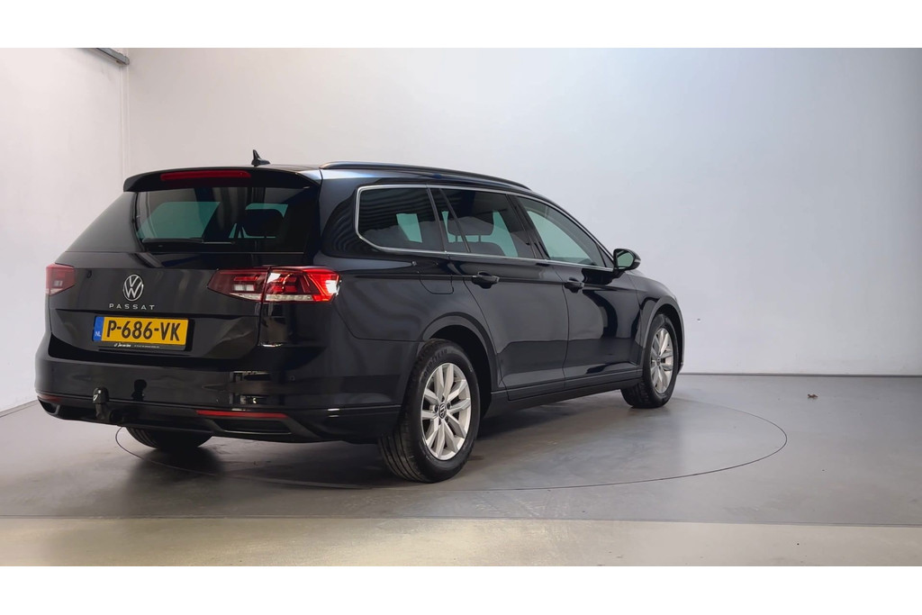 56014532-2.jpg