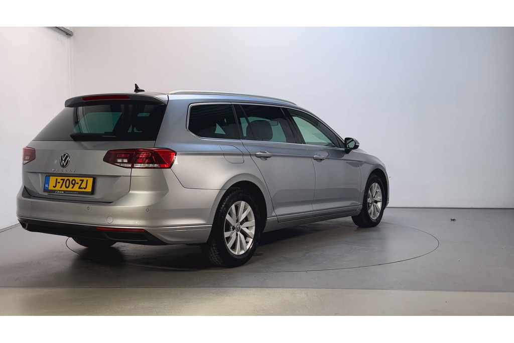 56031474-2.jpg