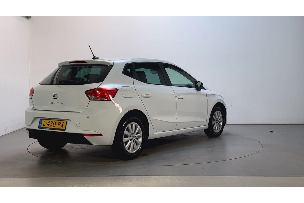 56050024-2.jpg