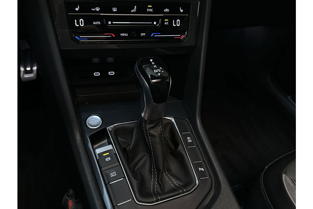 56120052-14.jpg