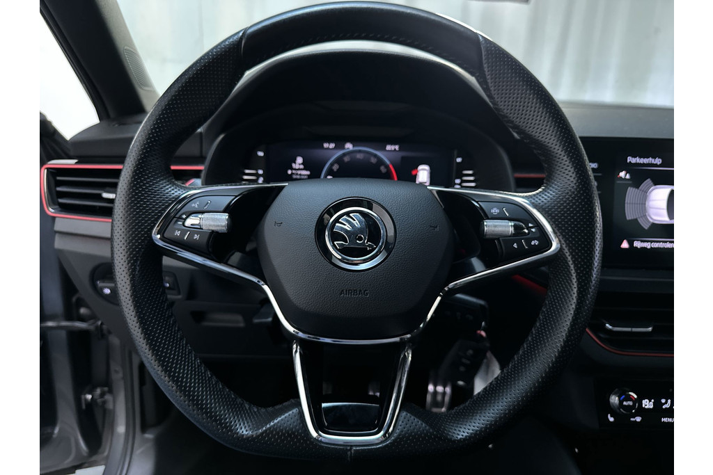 56206302-4.jpg