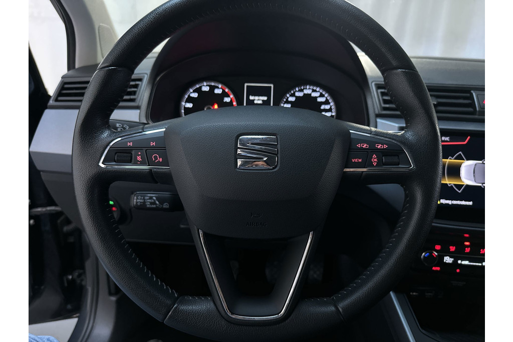 56206539-8.jpg