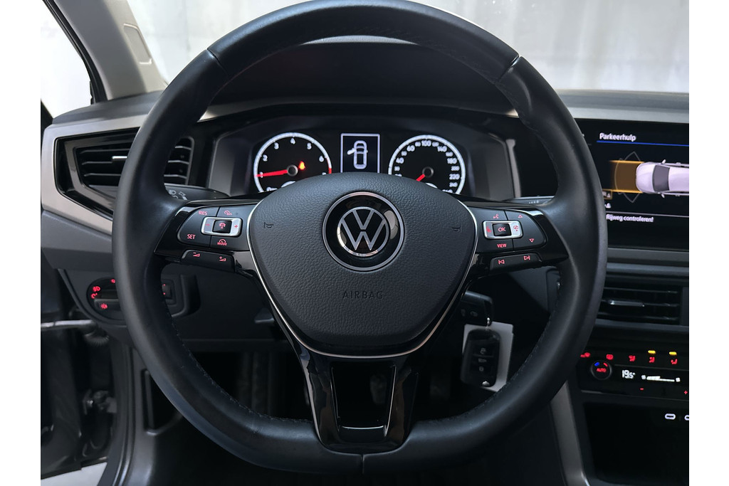56333571-4.jpg