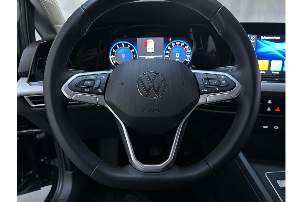 56334479-6.jpg