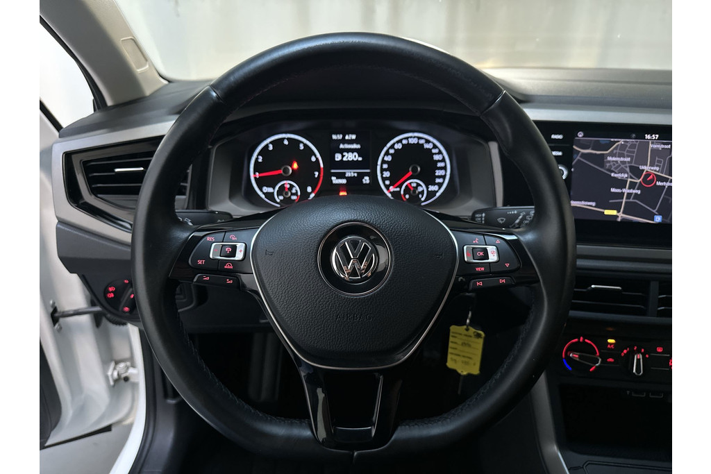 56367429-8.jpg
