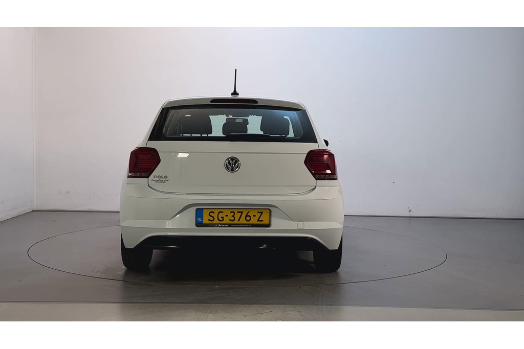 56367429-9.jpg