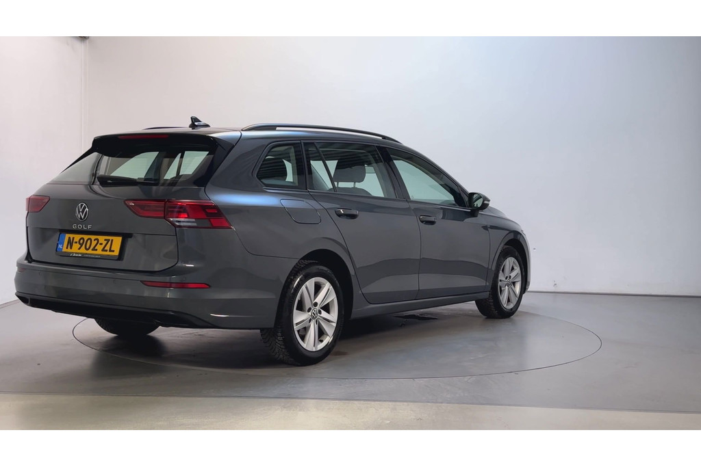 56367529-2.jpg