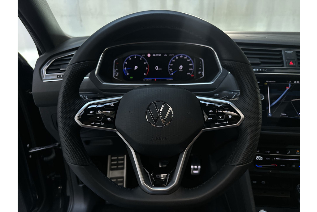 56367794-6.jpg