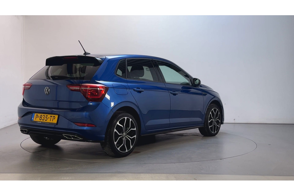 56496515-2.jpg