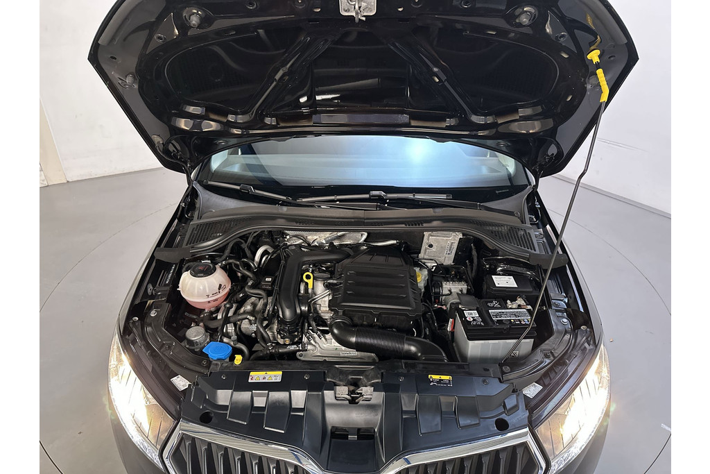 56506752-16.jpg
