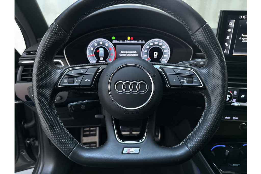 56521262-6.jpg