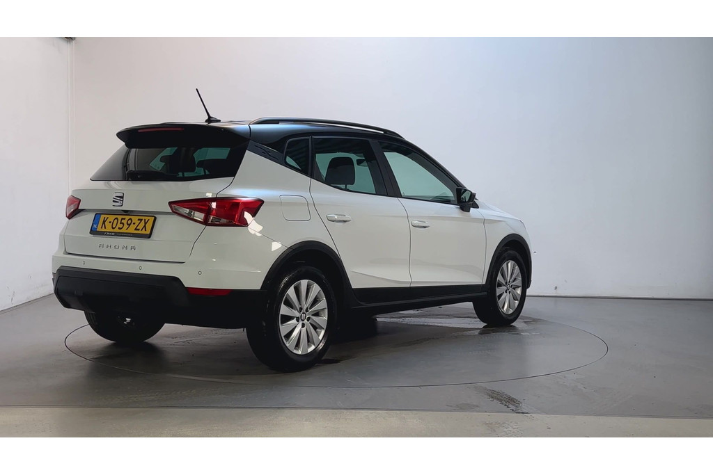 56707365-2.jpg