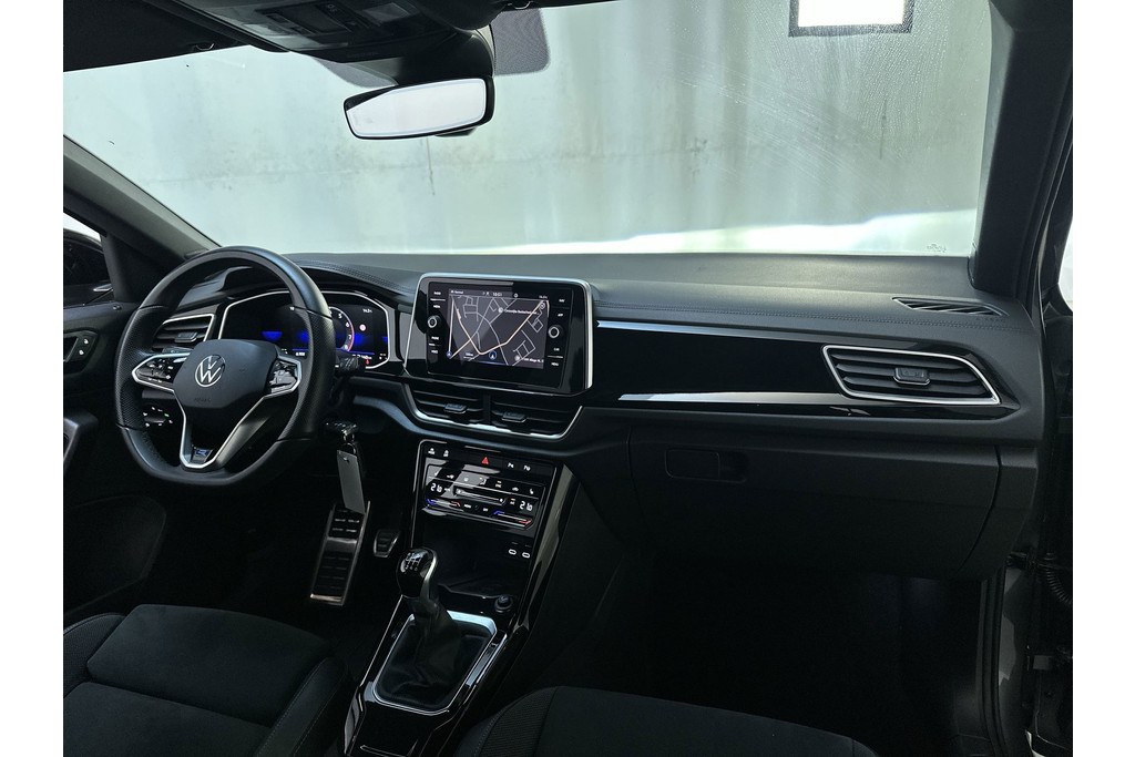 56733449-1.jpg