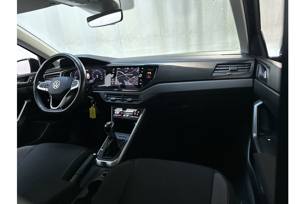 56739005-1.jpg