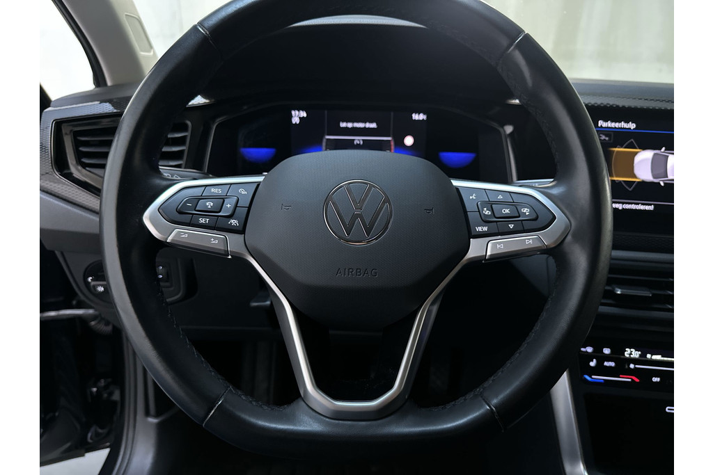 56742729-4.jpg