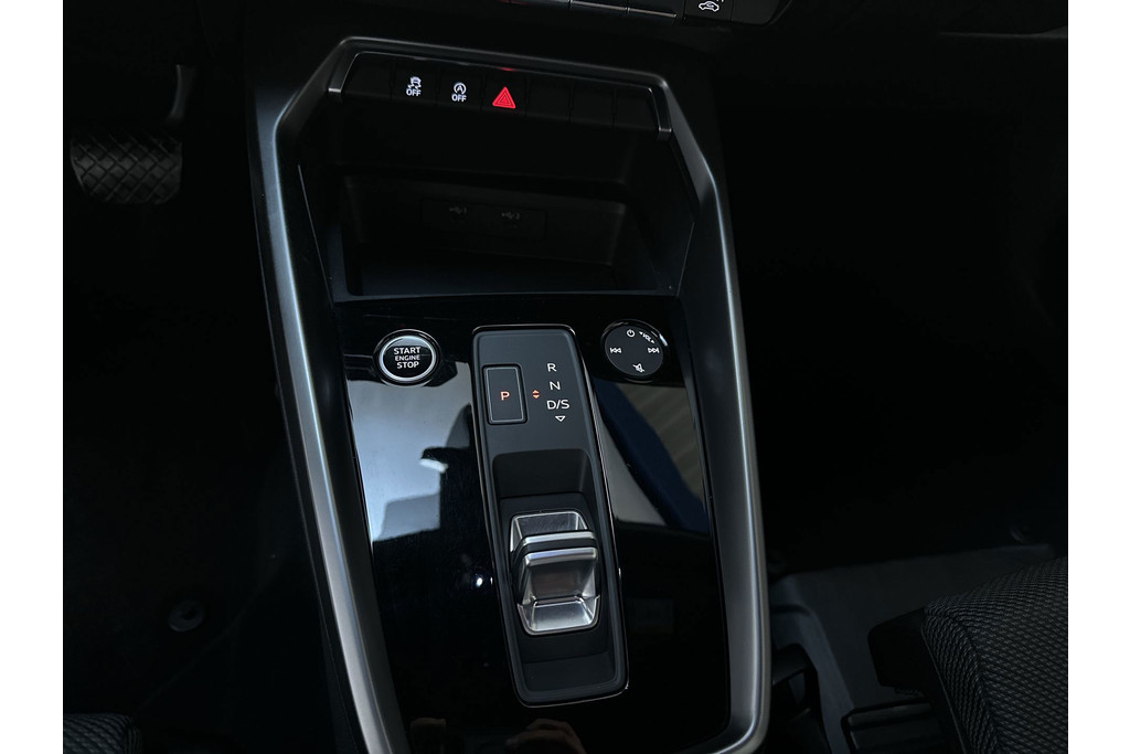 56761347-12.jpg