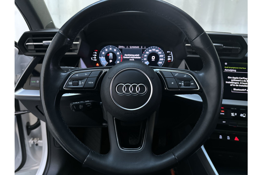 56761347-4.jpg