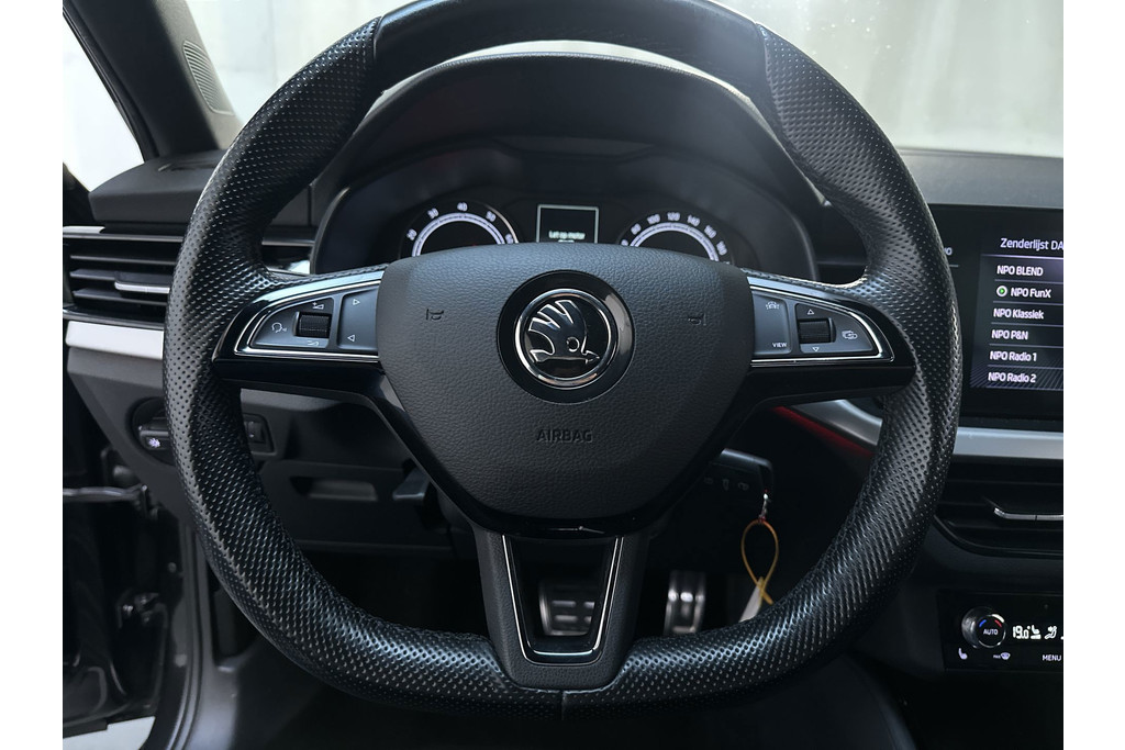56765697-4.jpg