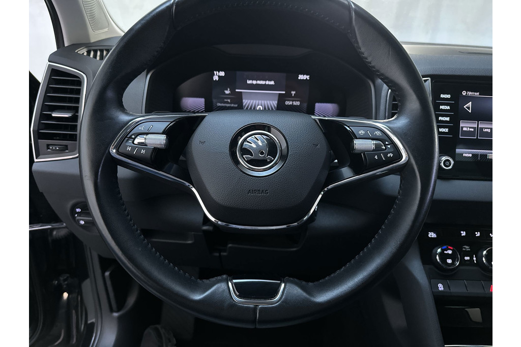 56829823-4.jpg