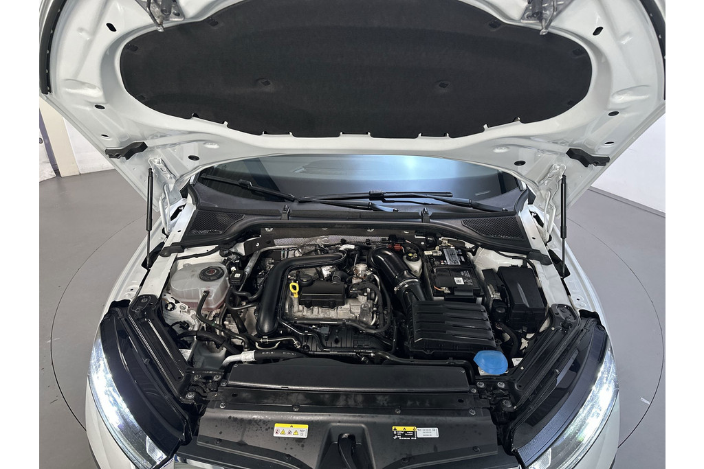 56861565-16.jpg