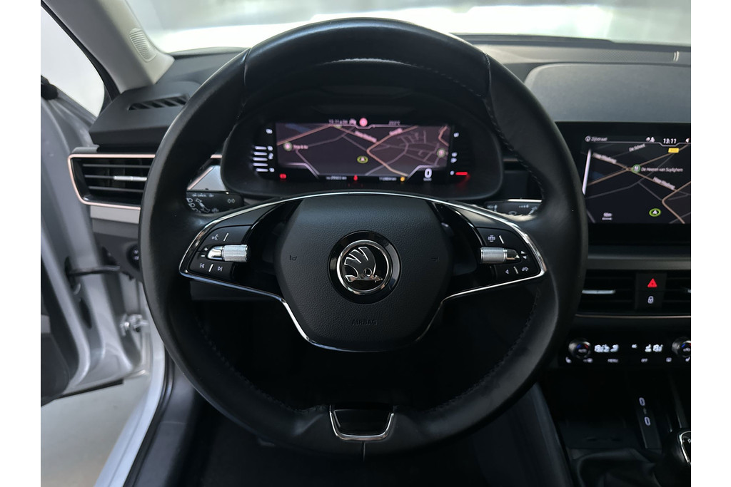 56891613-8.jpg