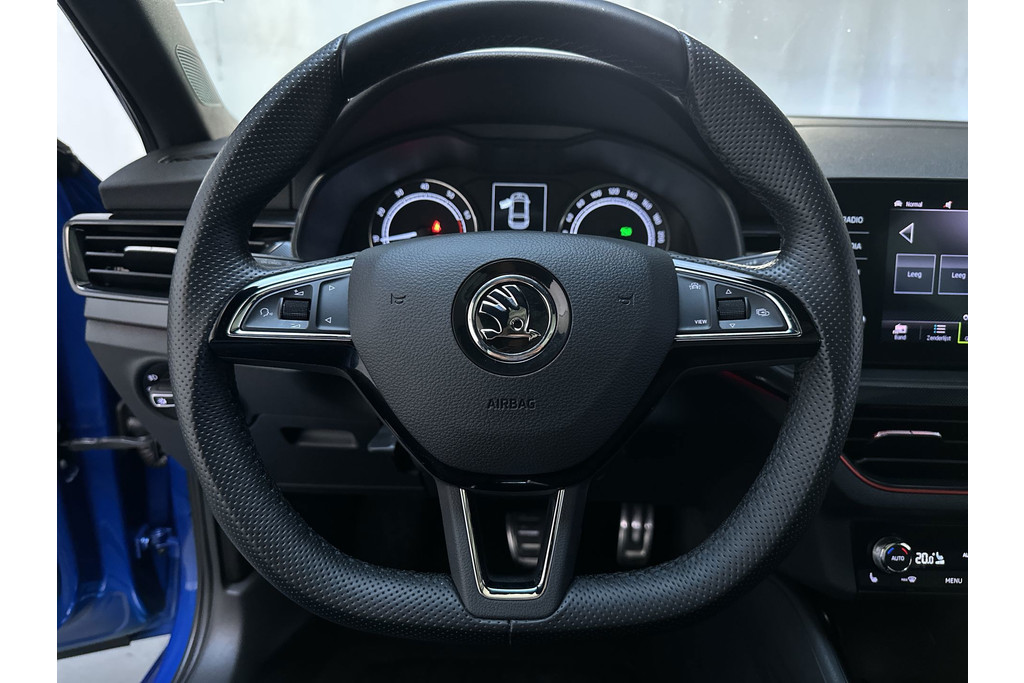 56925501-4.jpg