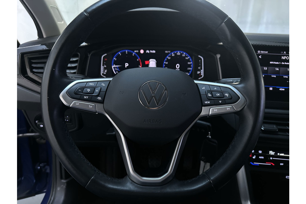 56949446-4.jpg