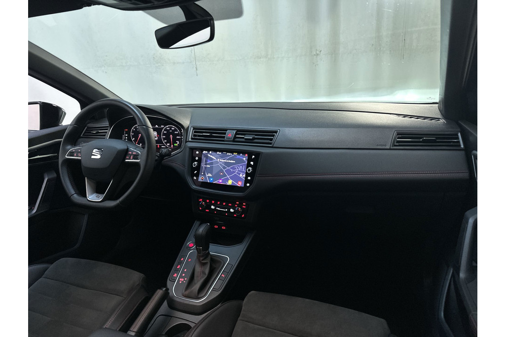 57035900-1.jpg